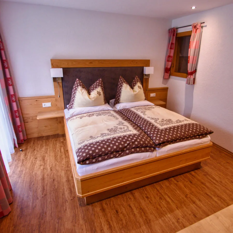 Doppelzimmer_mit_Balkon_9