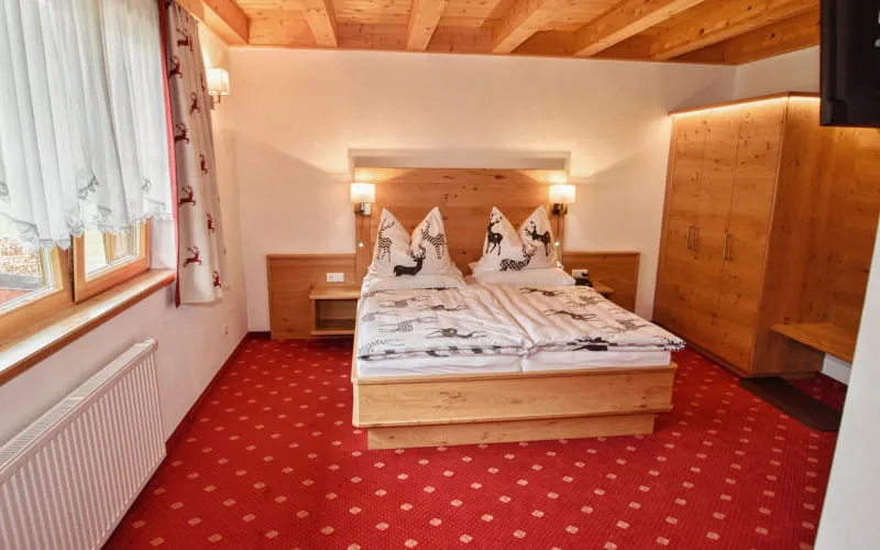 doppelzimmer_2_2.jpeg